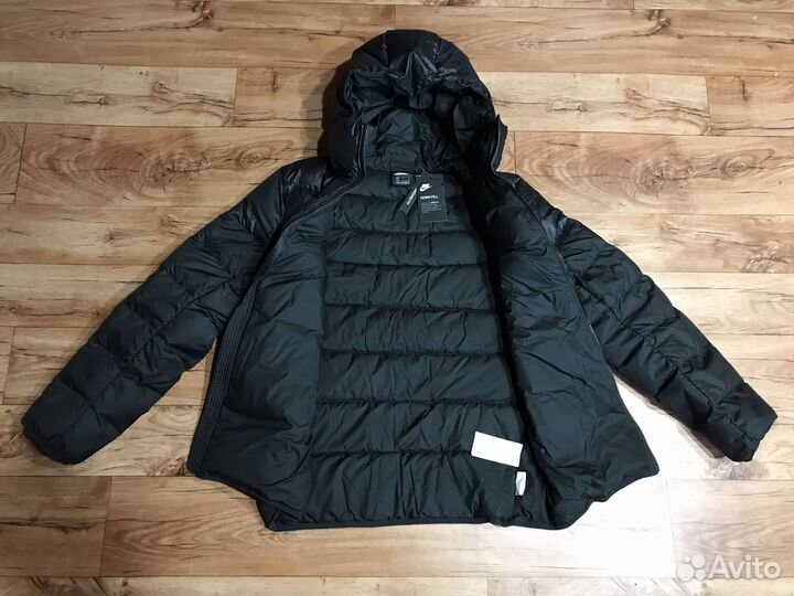 Пуховик Nike windrunner