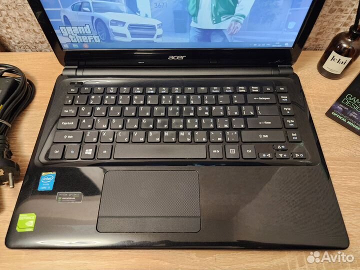 Ноутбук acer Core i5 4Th Gen,GF720m,озу8Gb,SSD