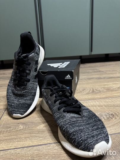 Кроссовки adidas 44