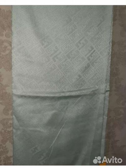 Теплый платок большой