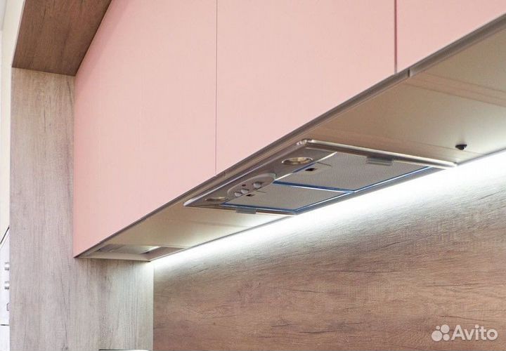 Кухонный гарнитур в три этажа