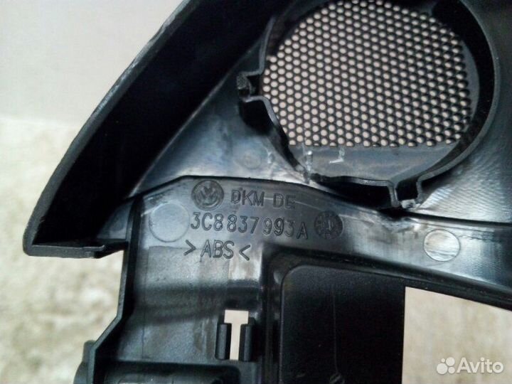 Накладка стойки передняя левая Volkswagen Passat