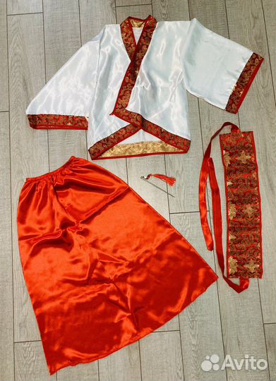 Костюм карнавальный