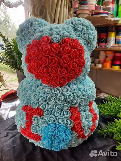 Мишка из роз