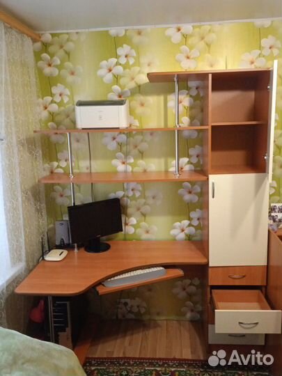 Компьютерный стол