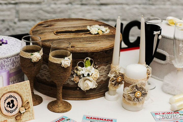 Свадебные аксессуары/Бокалы/свечи/казна/декор