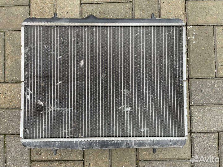 Радиатор охлаждения (основной)
