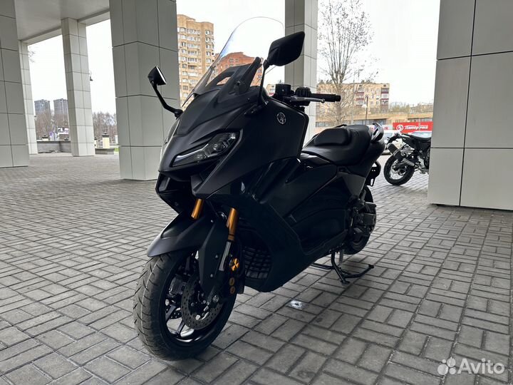 Скутер yamaha T-MAX tech (2024, Dark Magma)