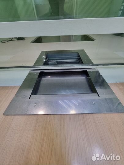 Стекло бронированное с латком