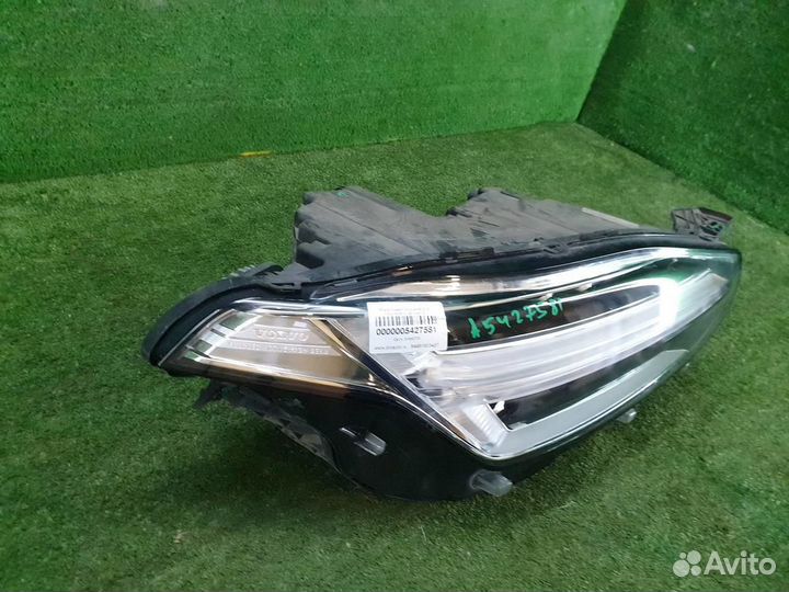 Фара правая Volvo XC90