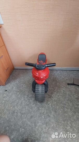Пластмасовый мотоцикл беговел