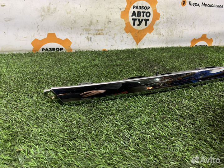 Центральный молдинг крышки багажника Mazda 6 GJ