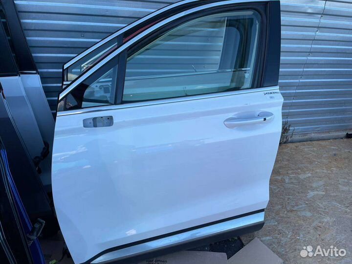 Передняя левая дверь Хендай Санта Фе 4 TM