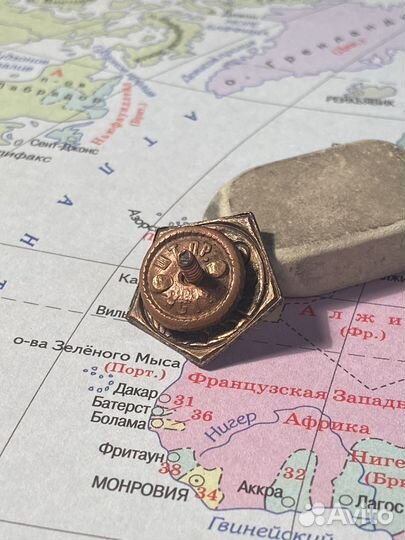 Значок мопр