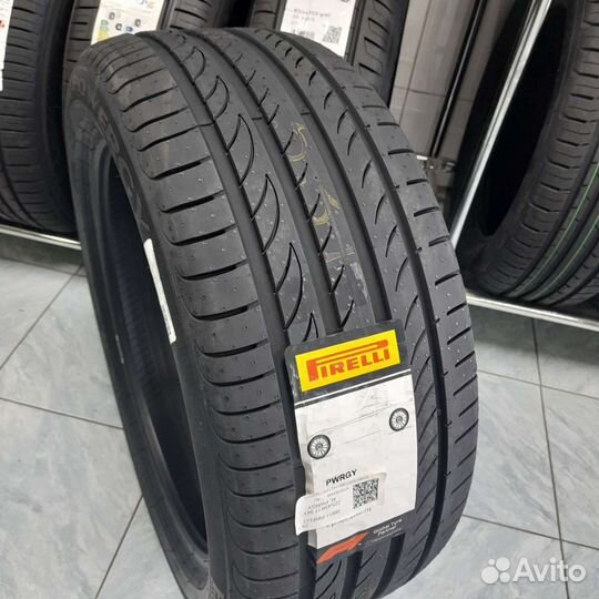 Pirelli Powergy 235/45 R17