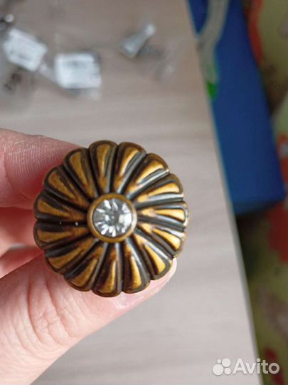 Мебельные ручки