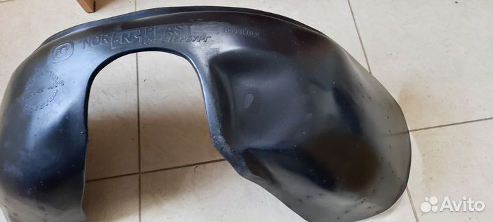Подкрылок передний левый Шевроле Авео Т200 03-08
