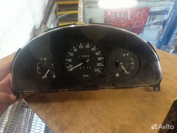 Панель приборов Chevrolet Lanos обычная