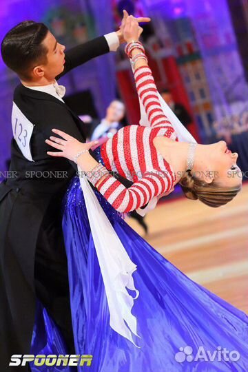 Платья для танцев на выбор