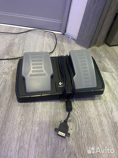 Игровой руль logitech formula vibration