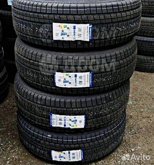 Triangle PL02 225/40 R18 92V