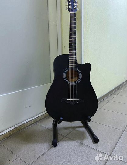 Гитара акустика