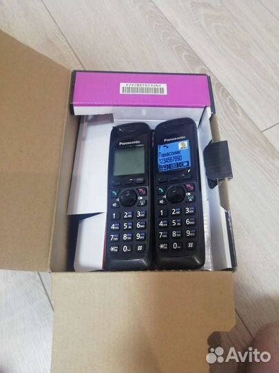 Цифровой беспроводной телефонPanasonic