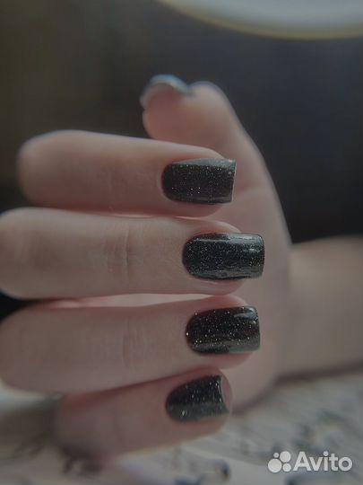 Модель на маникюр