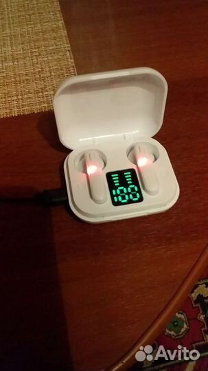 Беспроводные наушники новые