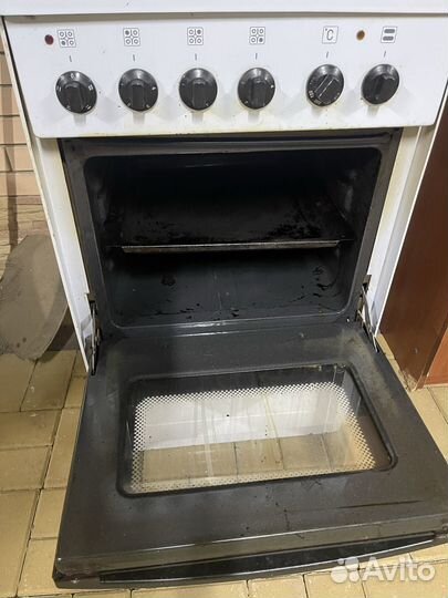 Электроплита с духовкой