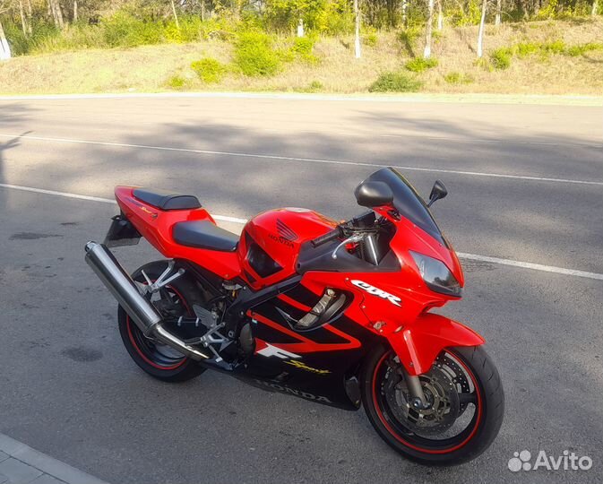 Продам мотоцикл Honda CBR 600 F4I спорт