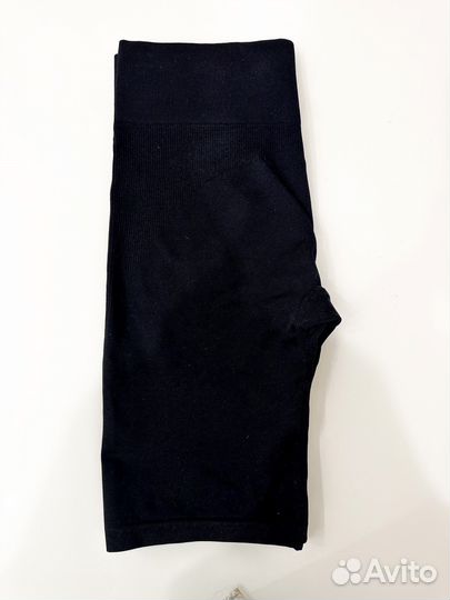 Короткие легинсы велосипедки