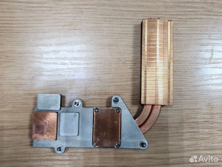 Радиатор охлаждения для ноутбука dns Clevo W76T