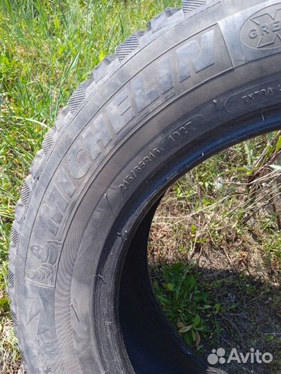 Michelin X-Ice North 3 215/65 R16