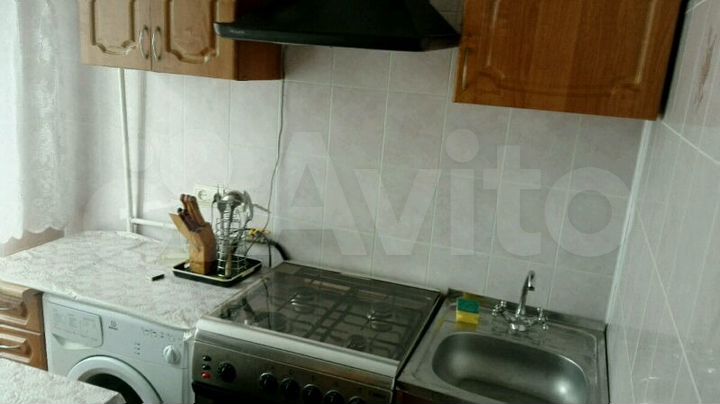 2-к. квартира, 47 м², 1/3 эт.