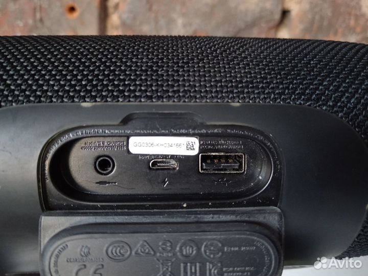 Колонка портативная JBL Charge 3