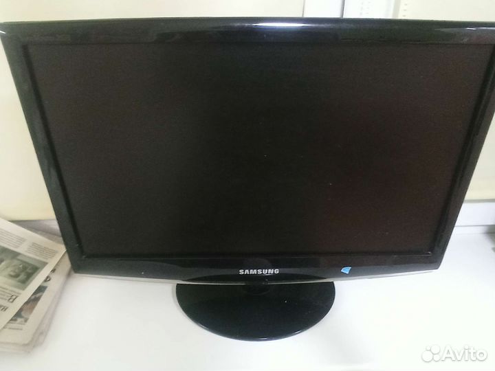 Монитор Samsung