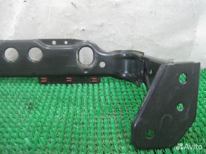 Балка подрадиаторная Ford Focus 3 (CB8) 2013