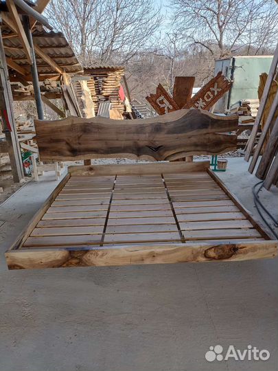 Кровати из слеба, массив, ручная работа