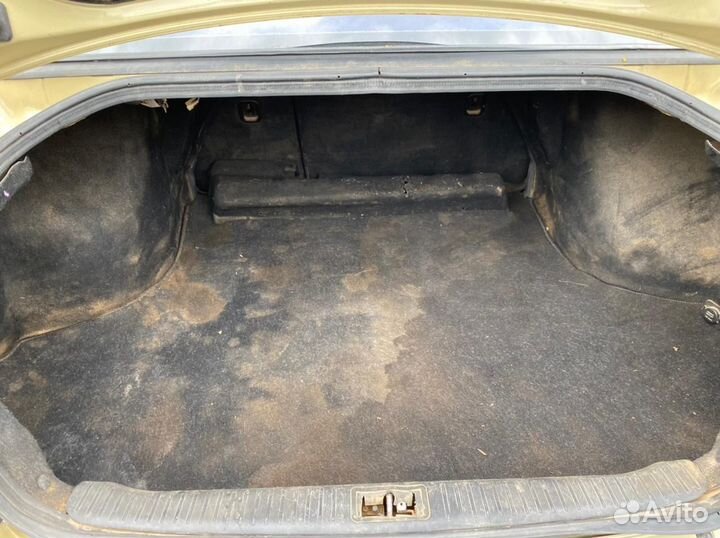 Обшивки багажника Hyundai Sonata 4