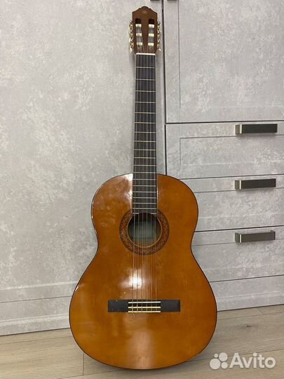 Классическая гитара yamaha c40