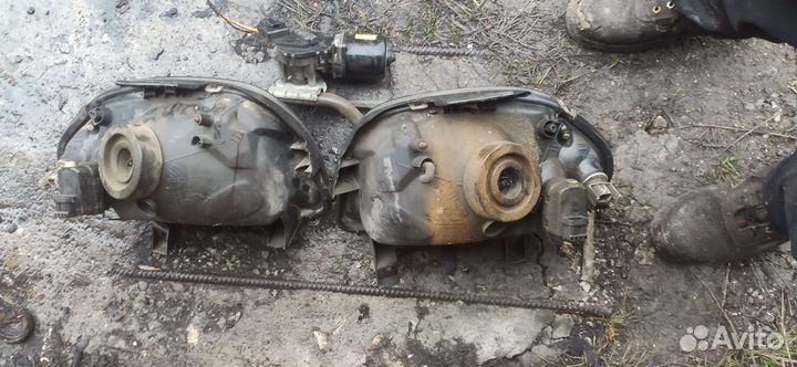 Фара левая Рено Клио 2001г