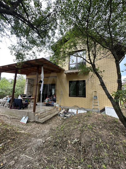 Дом 200 м² на участке 9 сот.