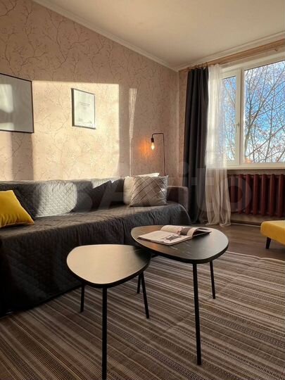 2-к. квартира, 52 м², 5/5 эт.