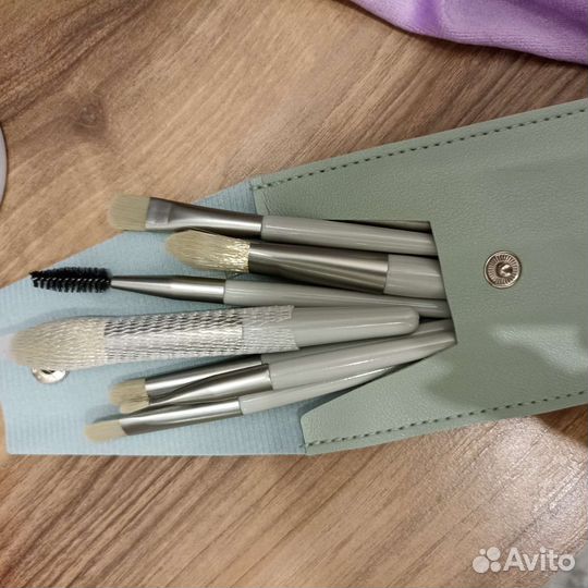 Кисти для макияжа новые