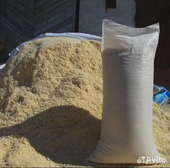 Опилки в мешках
