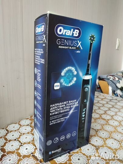 Электрическая зубная щётка Oral-b Genius x+Насадки