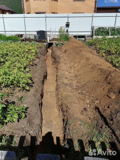 Копка ям траншей покос травы тримером