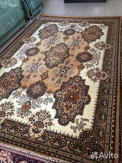 Ковер 2 на 3 новый