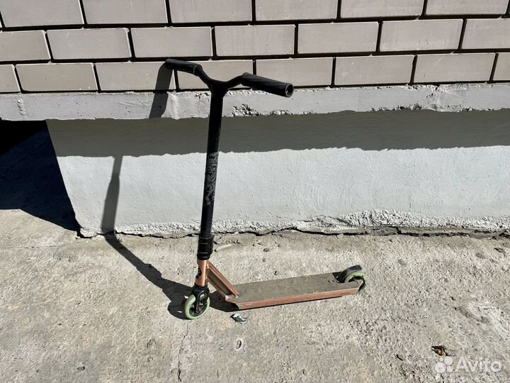 Трюковой самокат